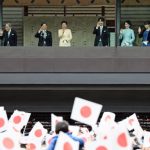 Cumpleaños del emperador de Japón. Foto: saludo del emperador y su familia desde el balcón del Palacio Imperial de Tokio