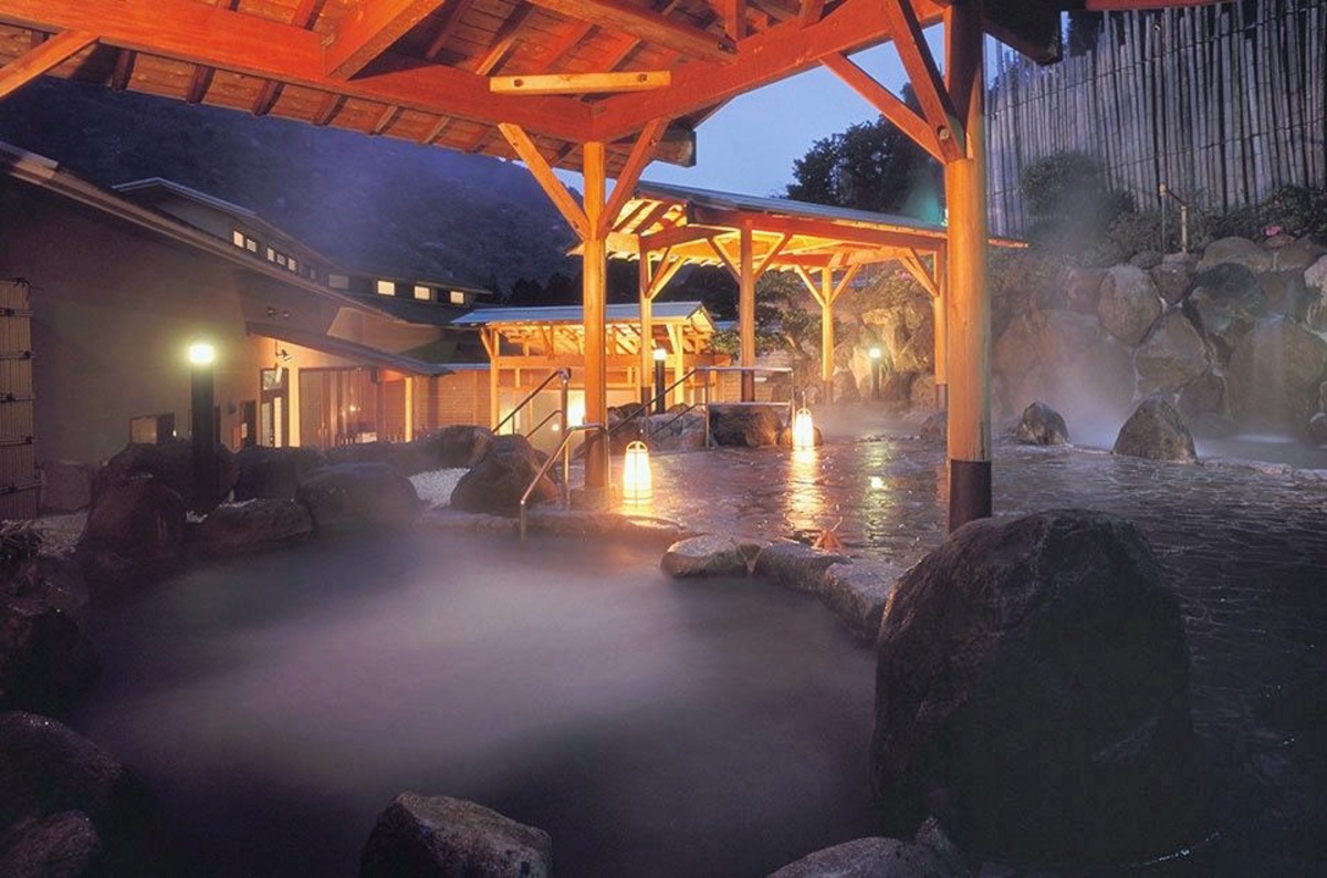 Baños termales onsen en Hakone para bañarse sin dormir en un ryokan, los mejores, cómo llegar, horario y precio. Foto: baños Yunosato Okada