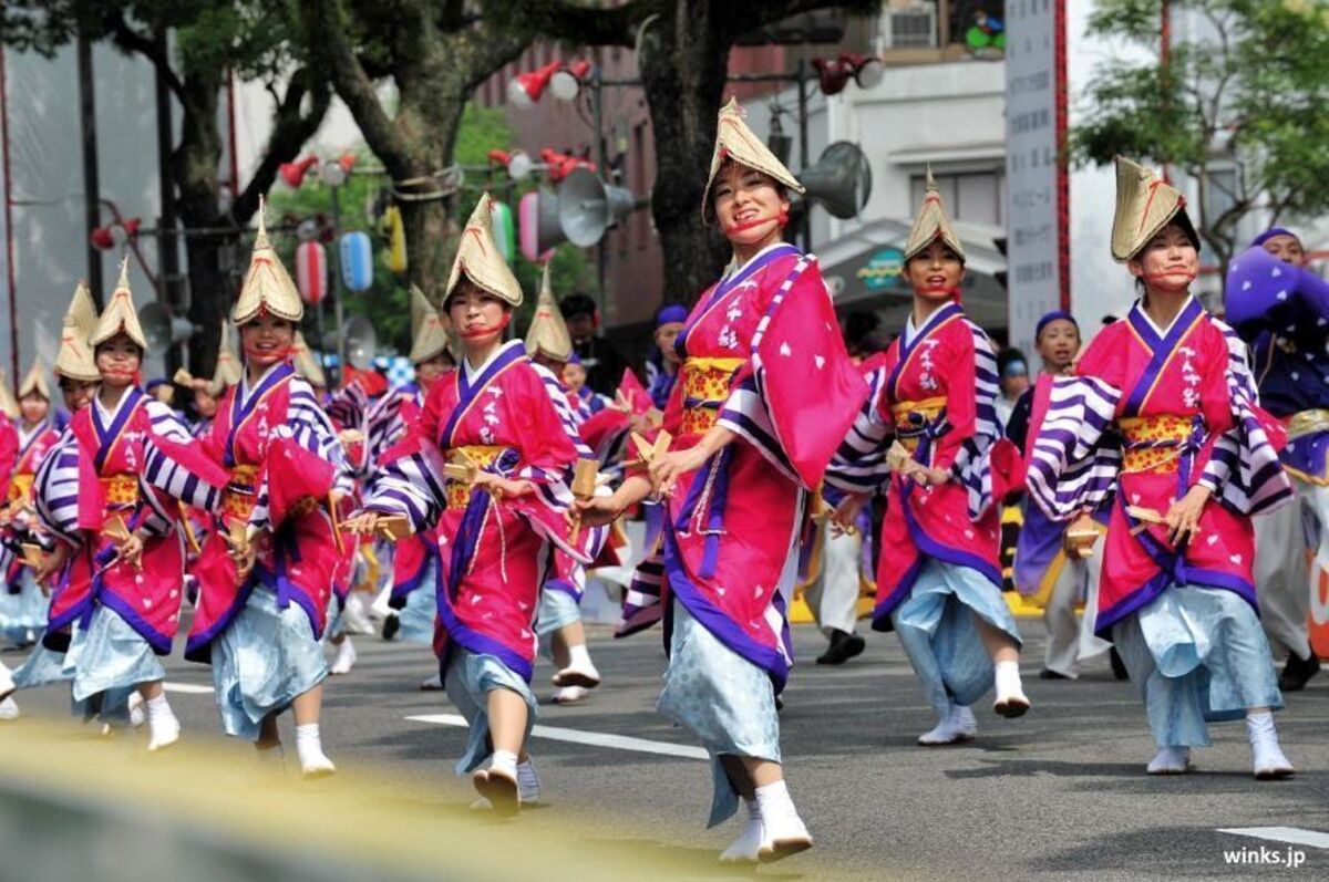 Festivales de Japón: el Yosakoi Matsuri (よさこい祭り), celebrado anualmente del 9 al 12 de agosto en la ciudad de Kōchi (Shikoku)