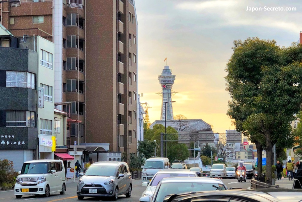 Tennoji, distrito de Osaka situado al sur: cómo llegar y qué ver. Foto: Torre Tsutenkaku en el barrio de Shinsekai (distrito de Tennoji)