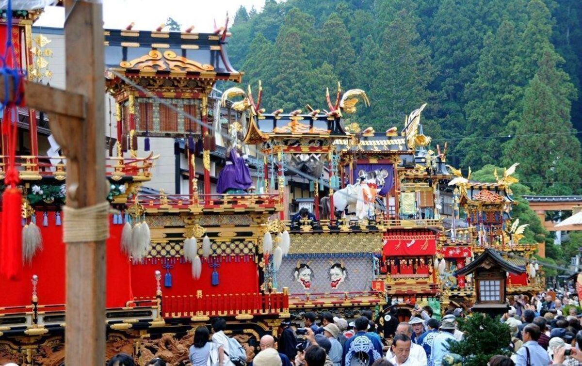 Hachiman Matsuri, el gran festival de otoño de Takayama. Fotos: Carrozas gigantes del Aki No Takayama Matsuri o Hachiman Matsuri, considerado uno de los tres festivales más famosos y bonitos de Japón