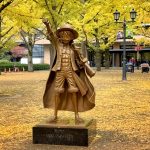 Estatua de bronce de Monkey D Luffy (One Piece) en Kumamoto