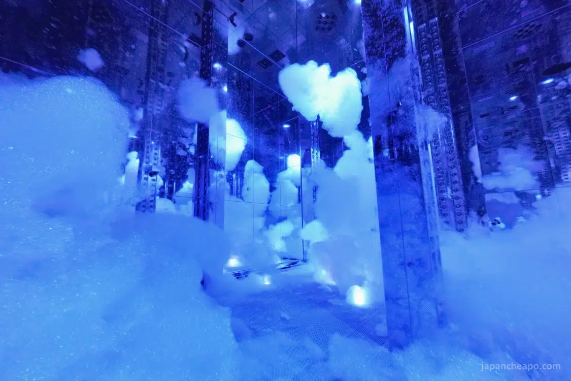 teamLab Kyoto Biovortex, museo inmersivo interactivo de arte digital en Kioto