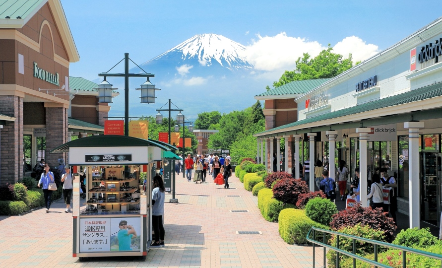 Marcas de ropa japonesas en Japón, tiendas y Outlets: Gotemba Premium Outlets, cerca del Monte Fuji