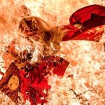 Festival Tengu No Hiwatari (天狗の火渡り) de fuego en la península de Shakotan (Hokkaidō), en el mes de julio